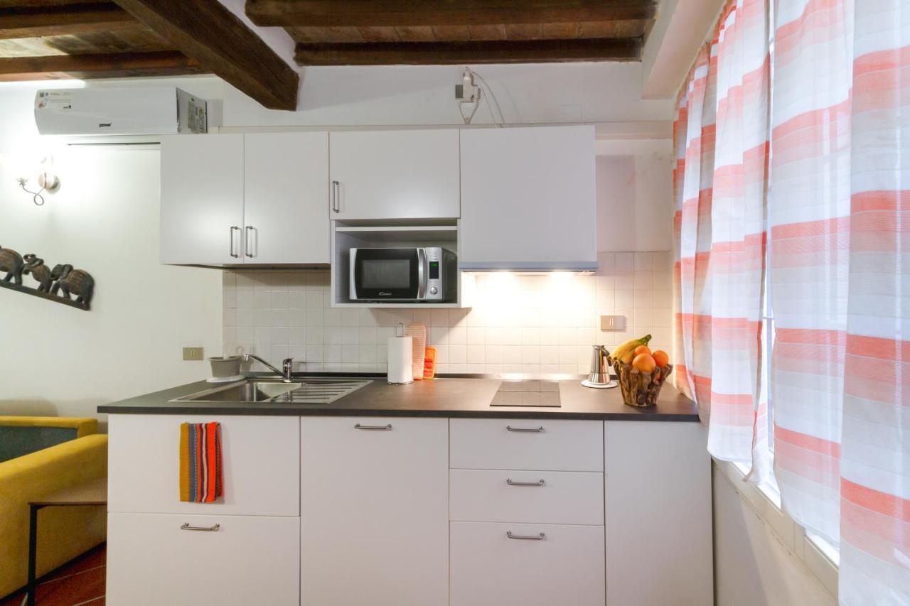 Parma Portici Antichi Monolocale A 5 Min Dal Duomoアパートメント エクステリア 写真